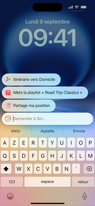 Un iPhone affiche la nouvelle version de Siri et la fonctionnalité Écrire à Siri.