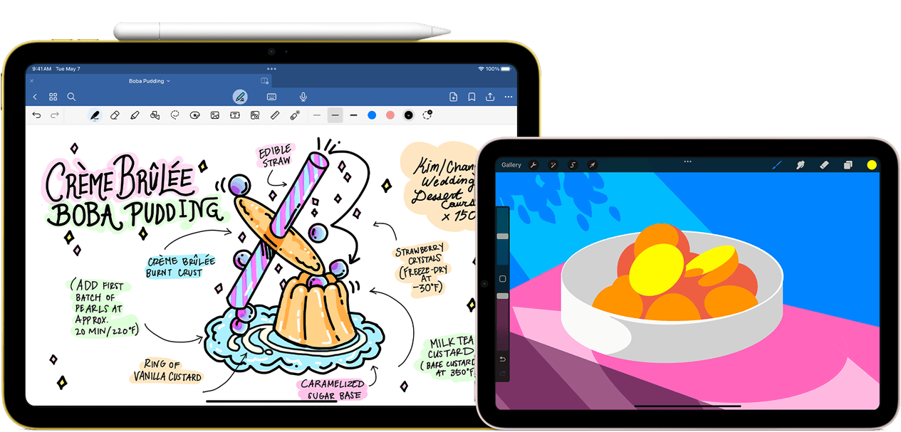 În partea stângă, un iPad de a 10-a generație, orientare orizontală, afișând elemente grafice cu note și un desen, cu un Apple Pencil USB-C atașat în partea de sus. În dreapta, un iPad mini, orientare orizontală, afișând o ilustrație colorată realizată cu ProCreate.