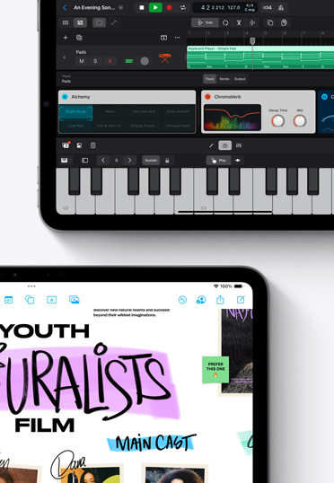 LogicPro와 Freeform 앱이 표시되어 있는 iPad 2대.