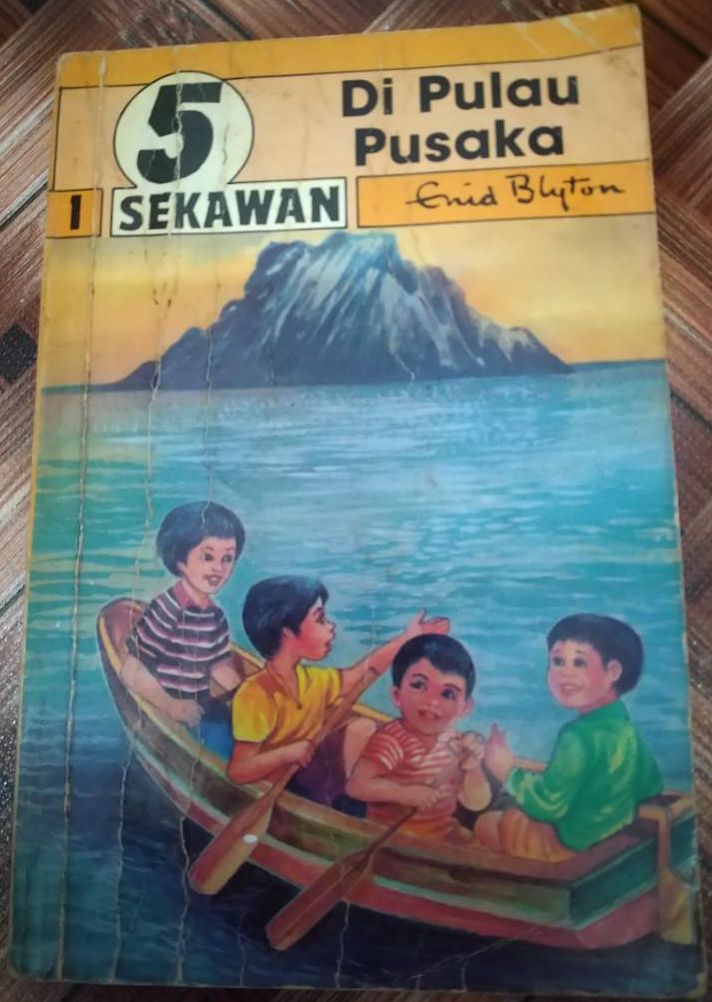 malaiisches Buchcover: "5 Sekawan: Di Pulau Pusaka"