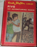 englisches Buchcover: "Five go adventuring again"