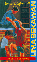 Indonesian bookcover: "Seri Lima Sekawan: Nyaris Terjebak"