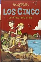 Spanish bookcover: "Los Cinco junto al mar"