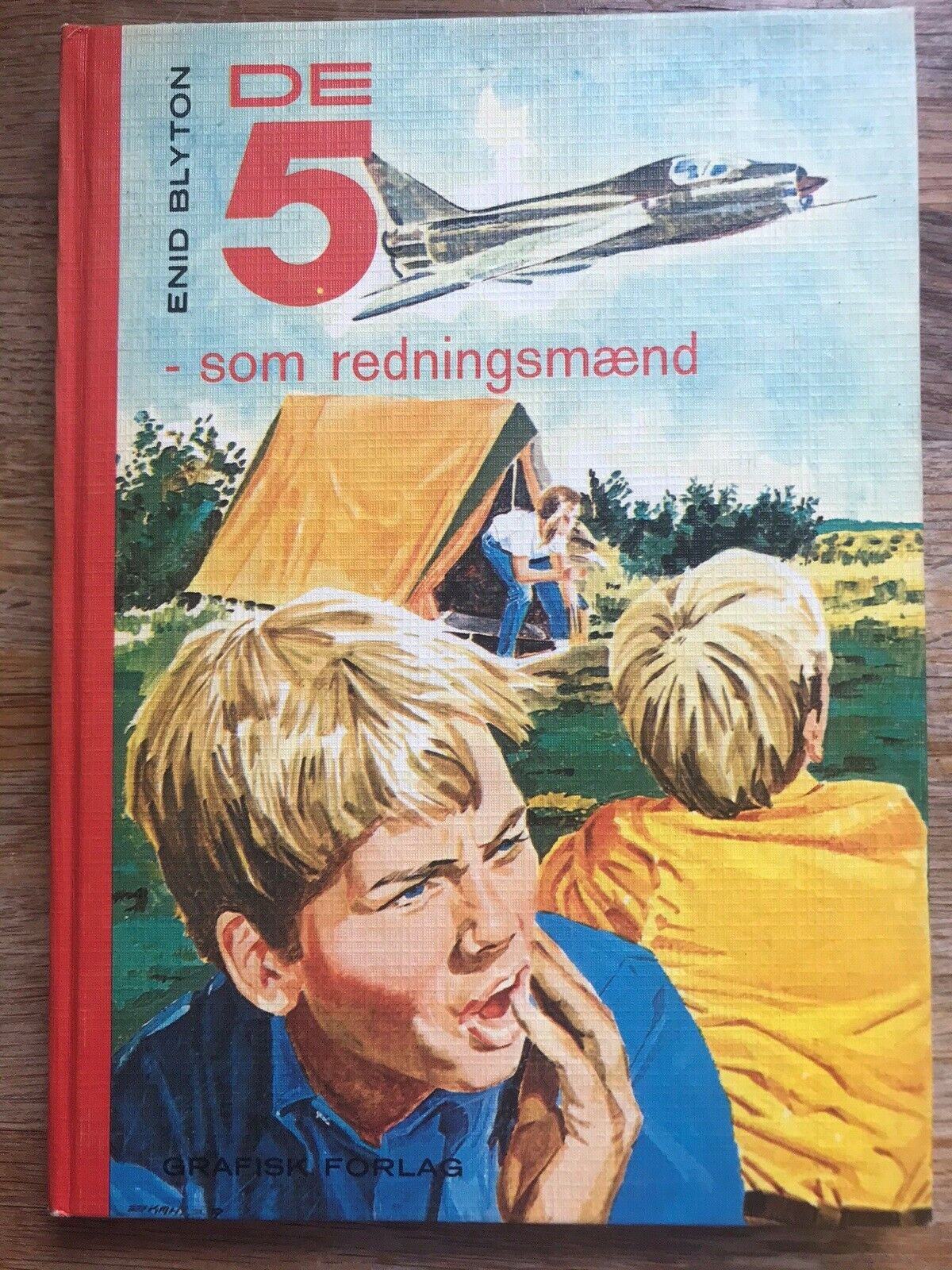 dänisches Buchcover: "De fem som redningsmænd / De 5 og de hemmelige fly"