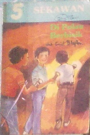 Malay bookcover: "5 Sekawan: Di Pulau Berbisik"