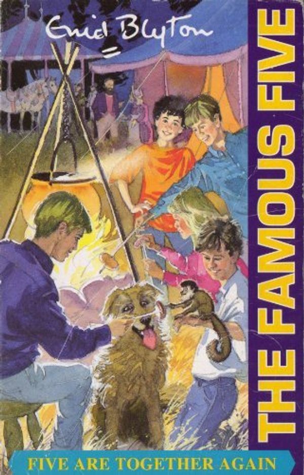 English bookcover: "Five are together again"