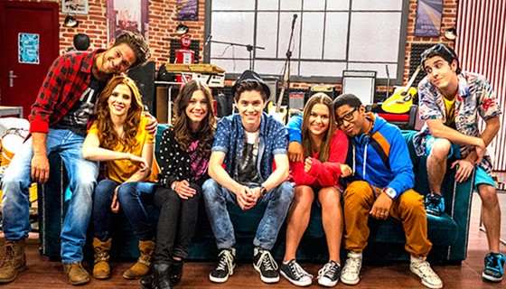 Logo e cast originale
